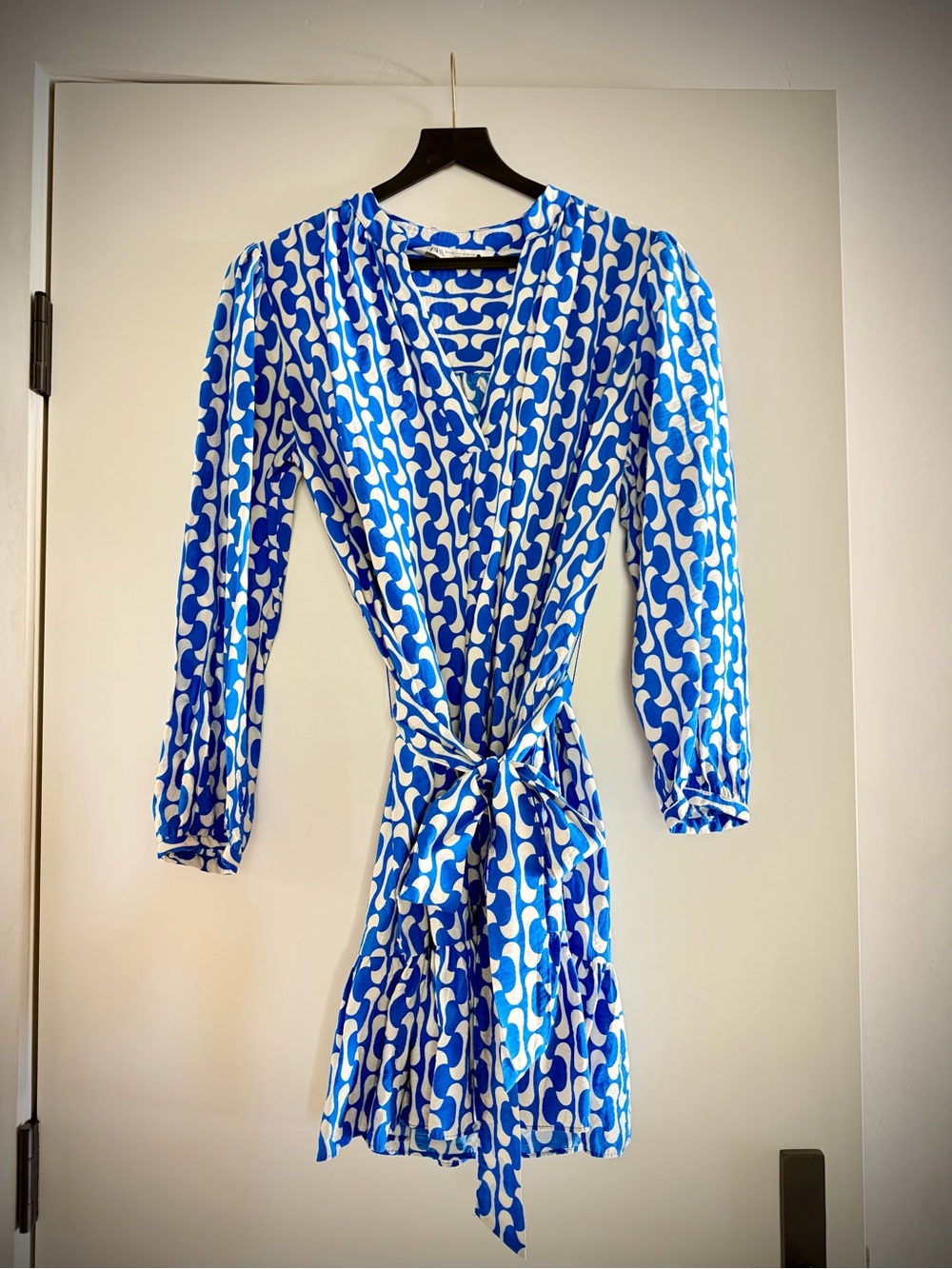 Zara Blue & White Patterned Mini Wrap Dress